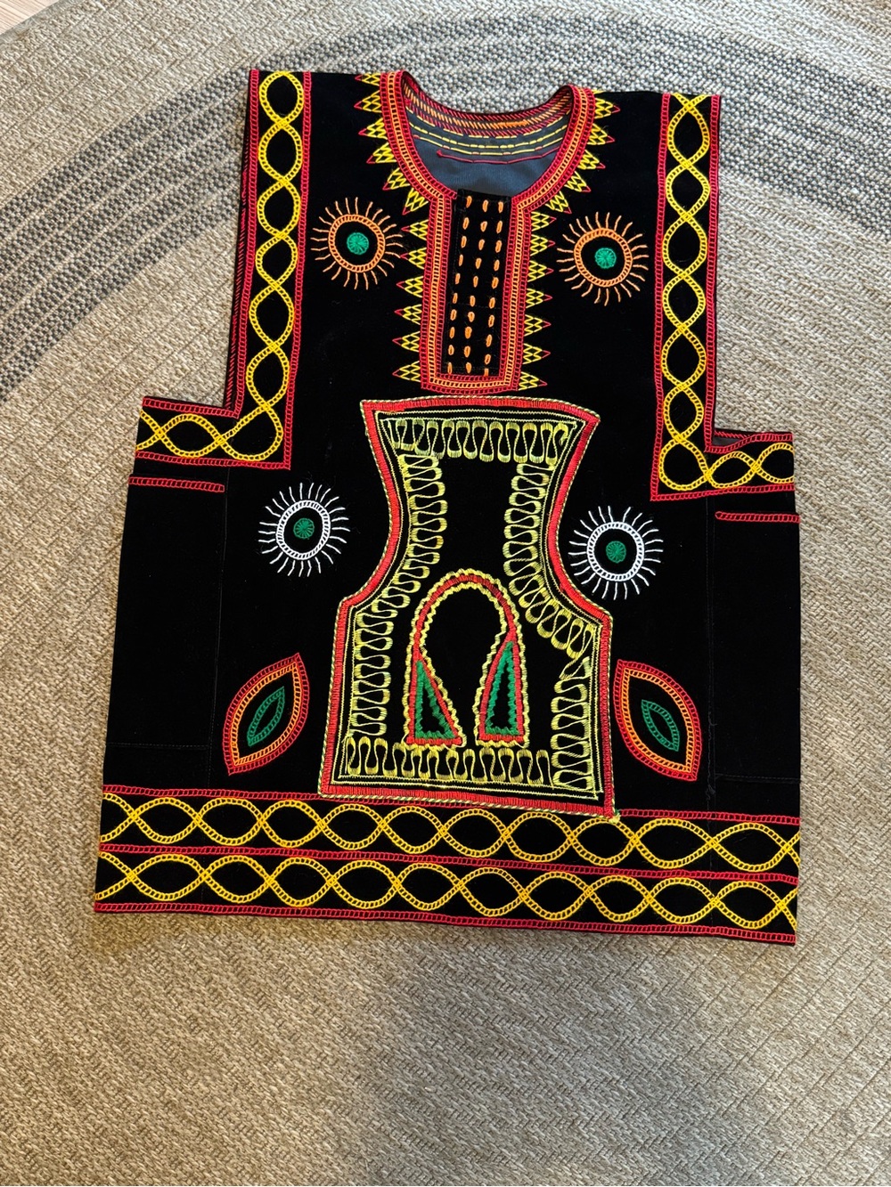 Authentic Traditional Toghu Atoghu Cameroon Bamenda Vest Velvet Hand Embroidered - Picture 7 of 11